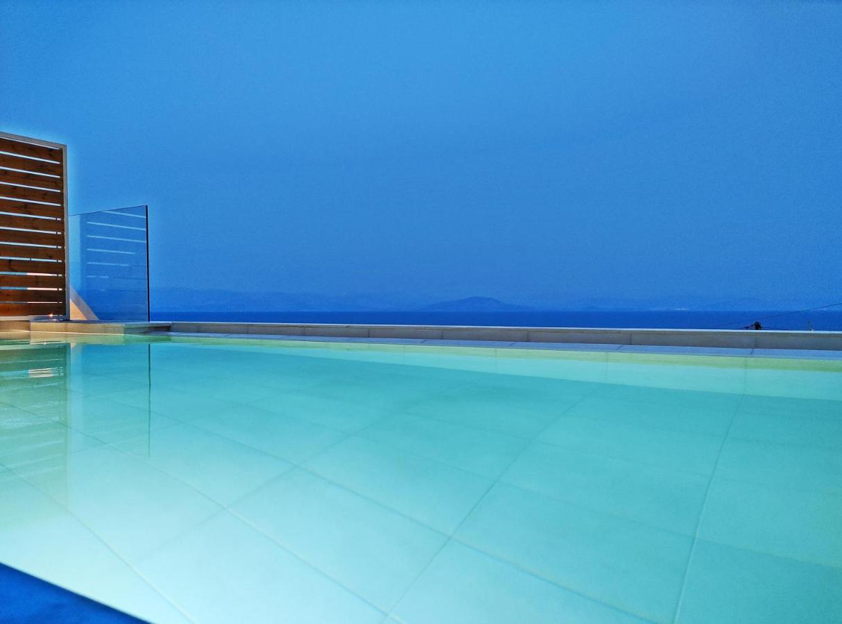 Sea & Cliff Luxury Benitses (Corfu)