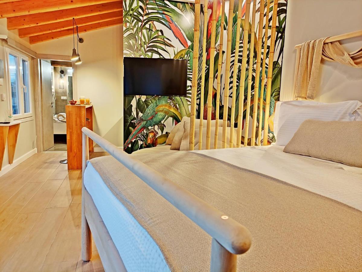 Sea & Cliff Luxury Villa *