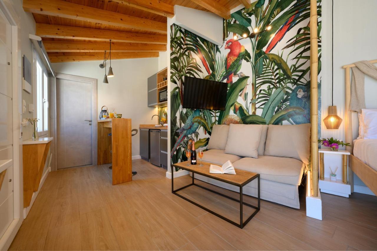 Sea & Cliff Luxury Villa *