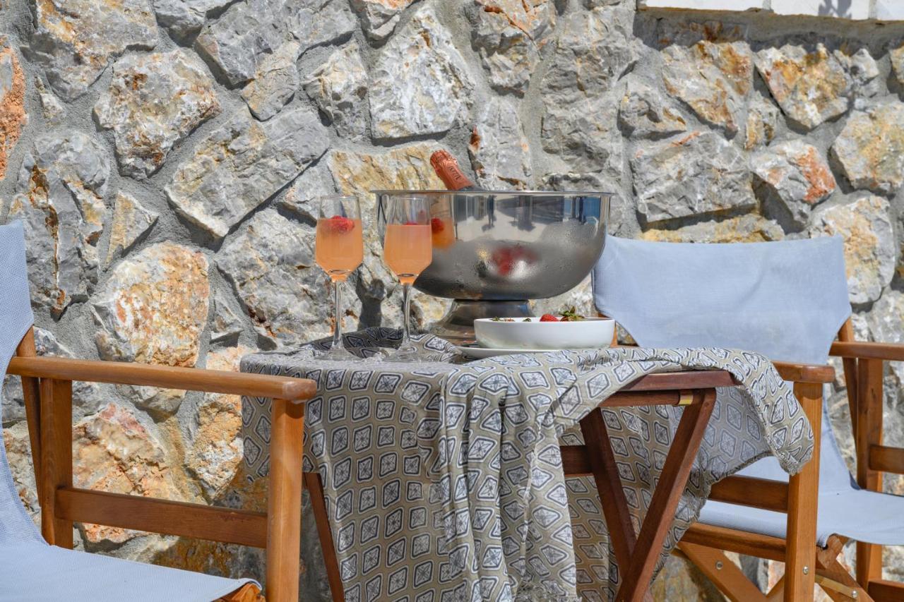 Sea & Cliff Luxury Villa